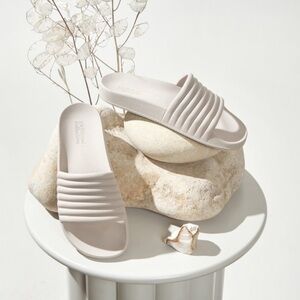 - Girlfriend collective white flip-flops